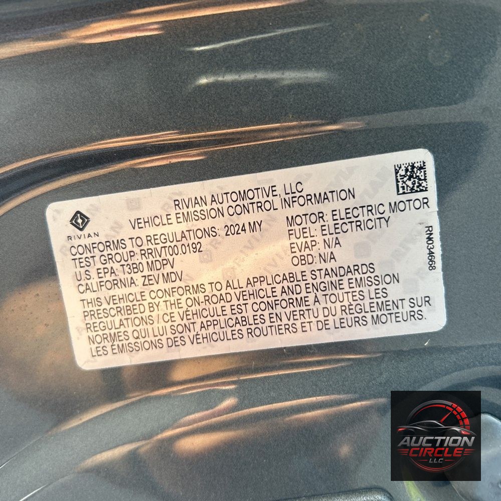 2024 Rivian R1S Adventure Dual-Motor