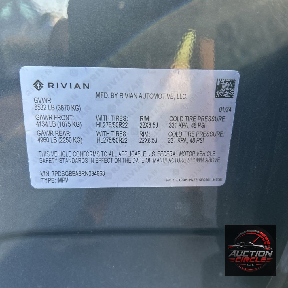 2024 Rivian R1S Adventure Dual-Motor