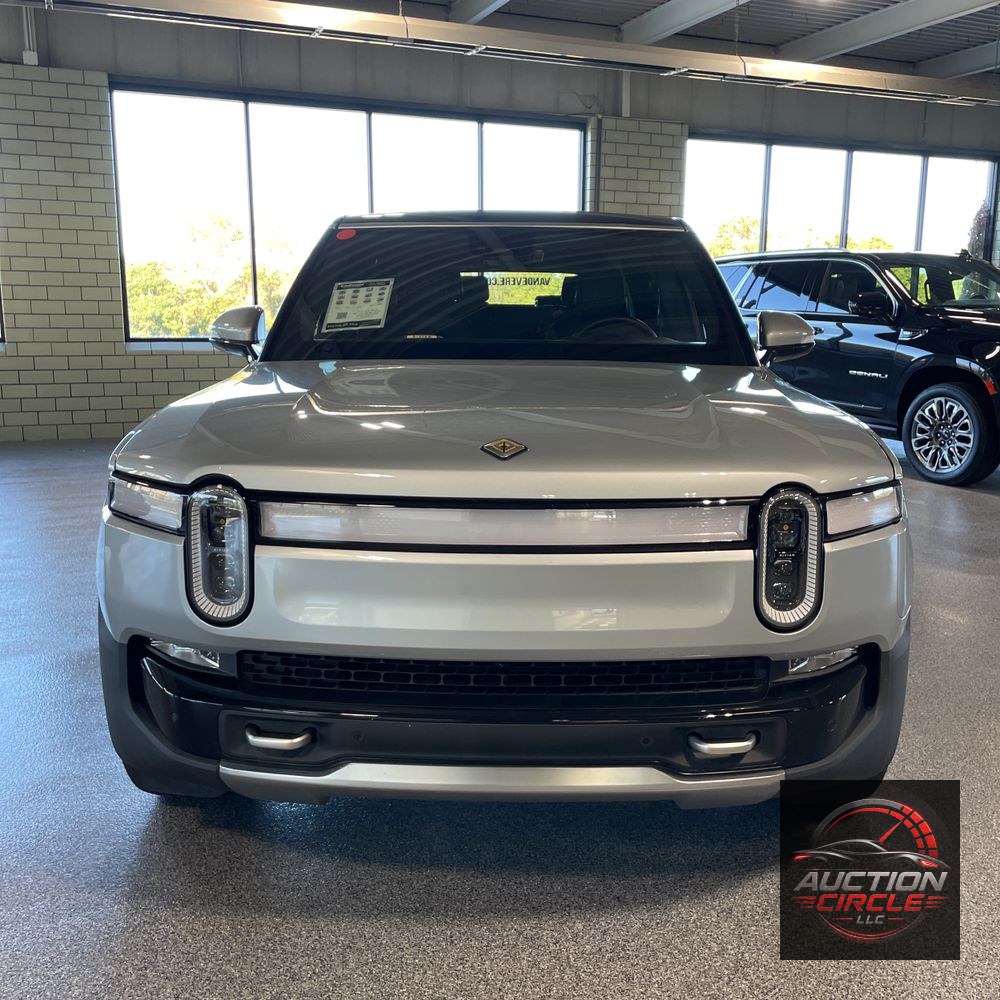 2024 Rivian R1S Adventure Dual-Motor