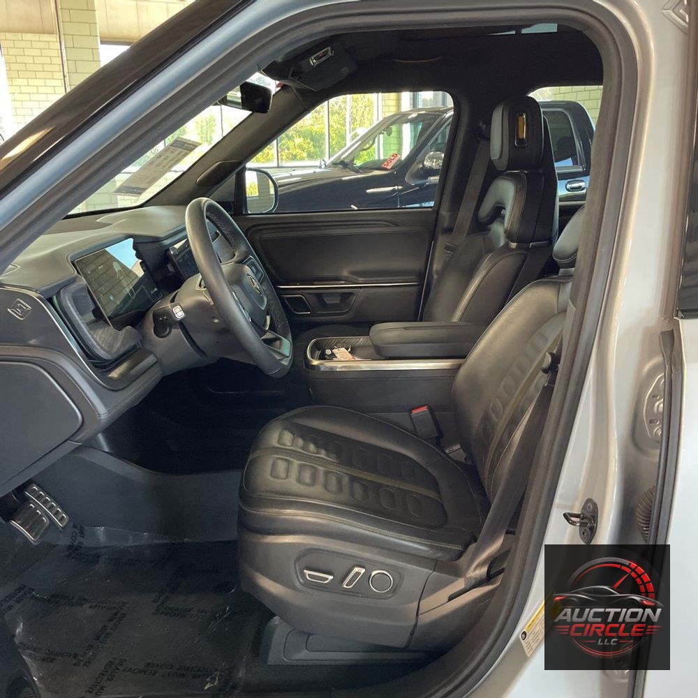 2024 Rivian R1S Adventure Dual-Motor