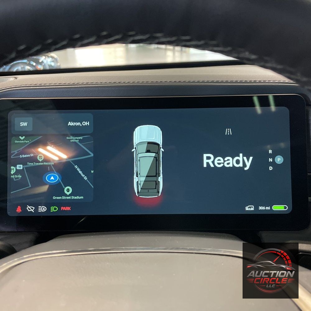 2024 Rivian R1S Adventure Dual-Motor
