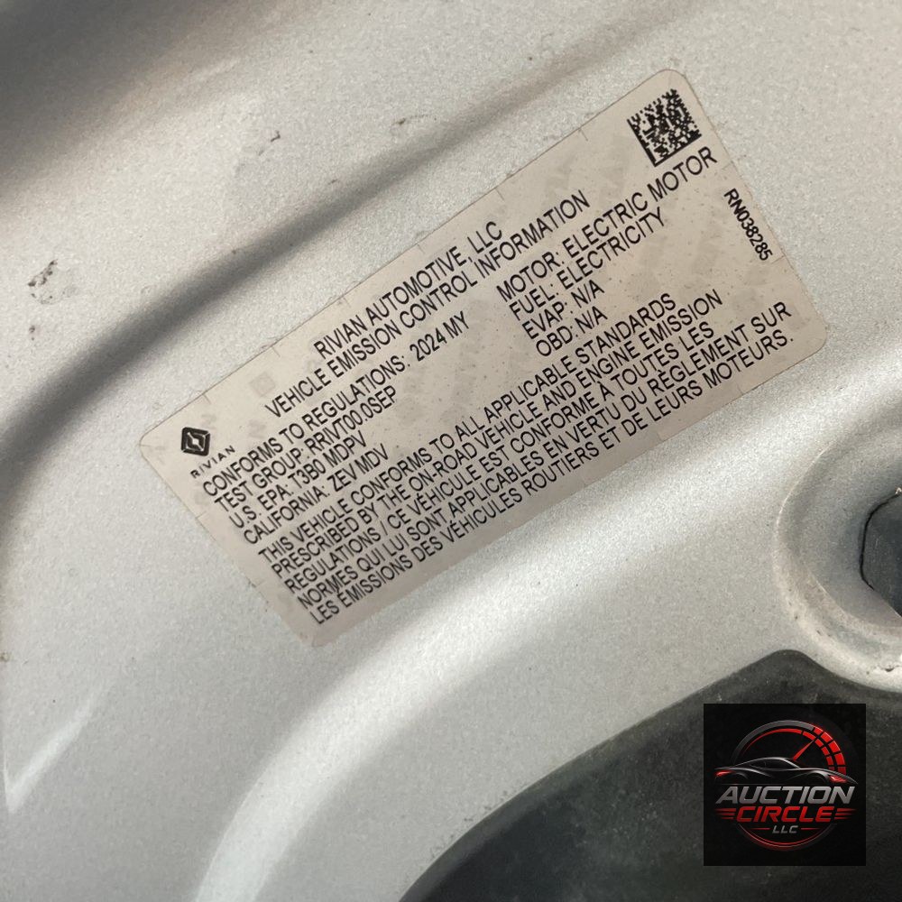 2024 Rivian R1S Adventure Dual-Motor
