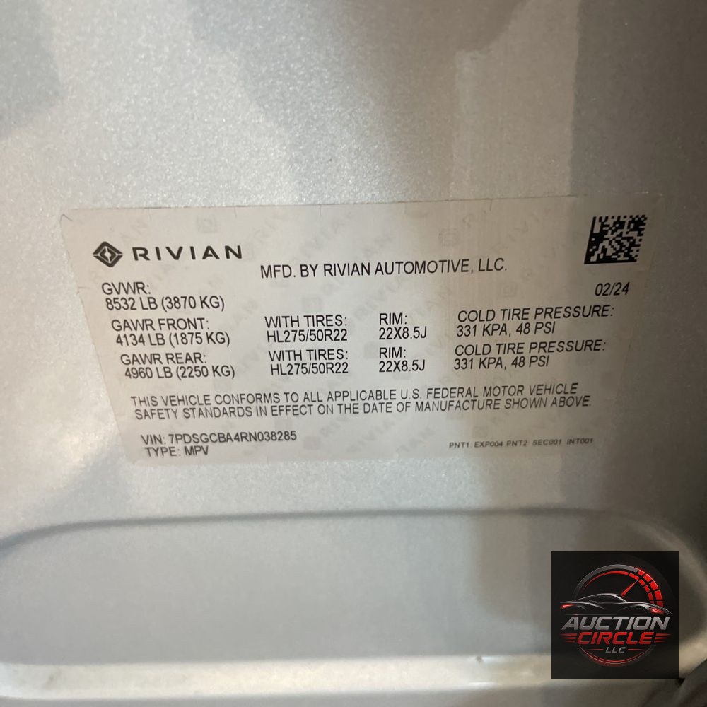 2024 Rivian R1S Adventure Dual-Motor