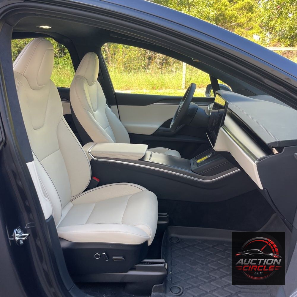 2024 Tesla Model X Plaid
