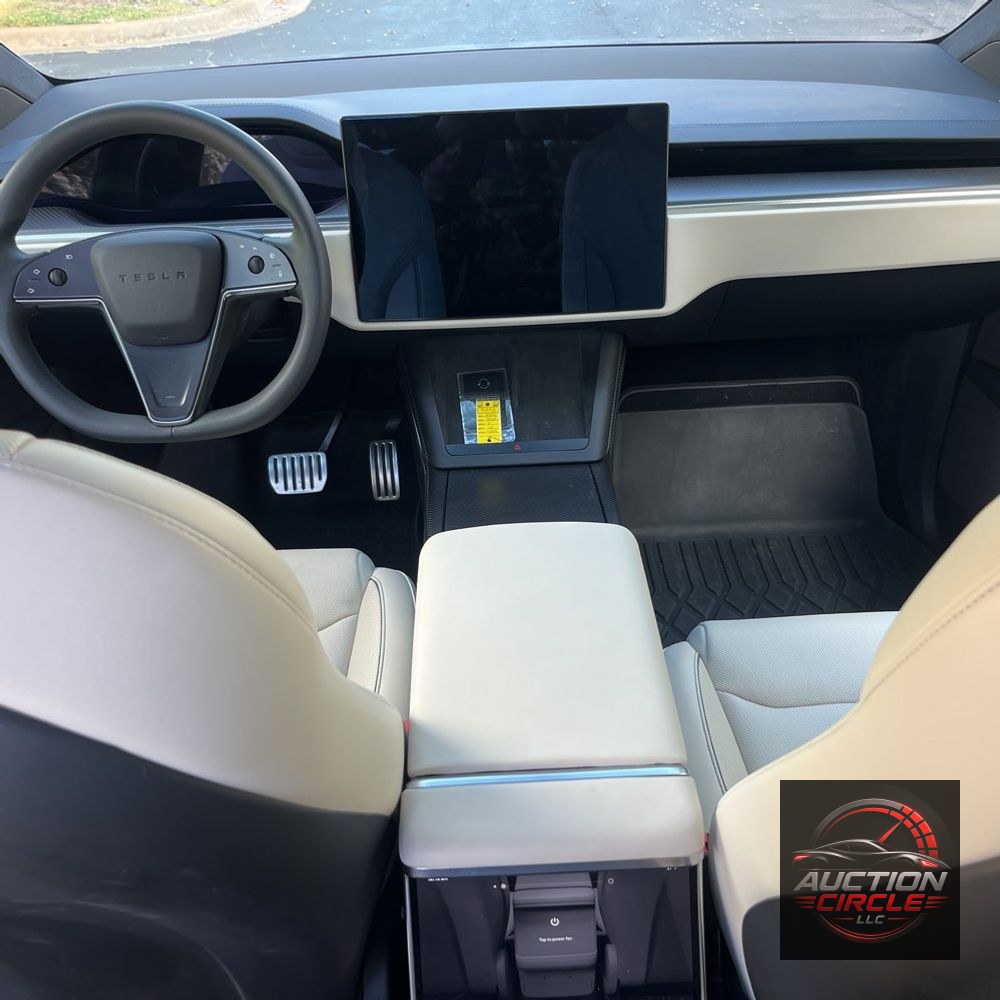 2024 Tesla Model X Plaid