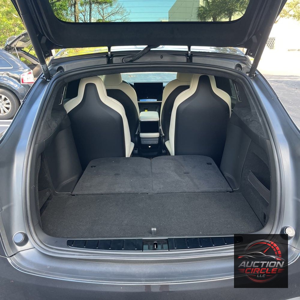 2024 Tesla Model X Plaid