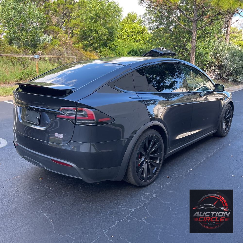 2024 Tesla Model X Plaid