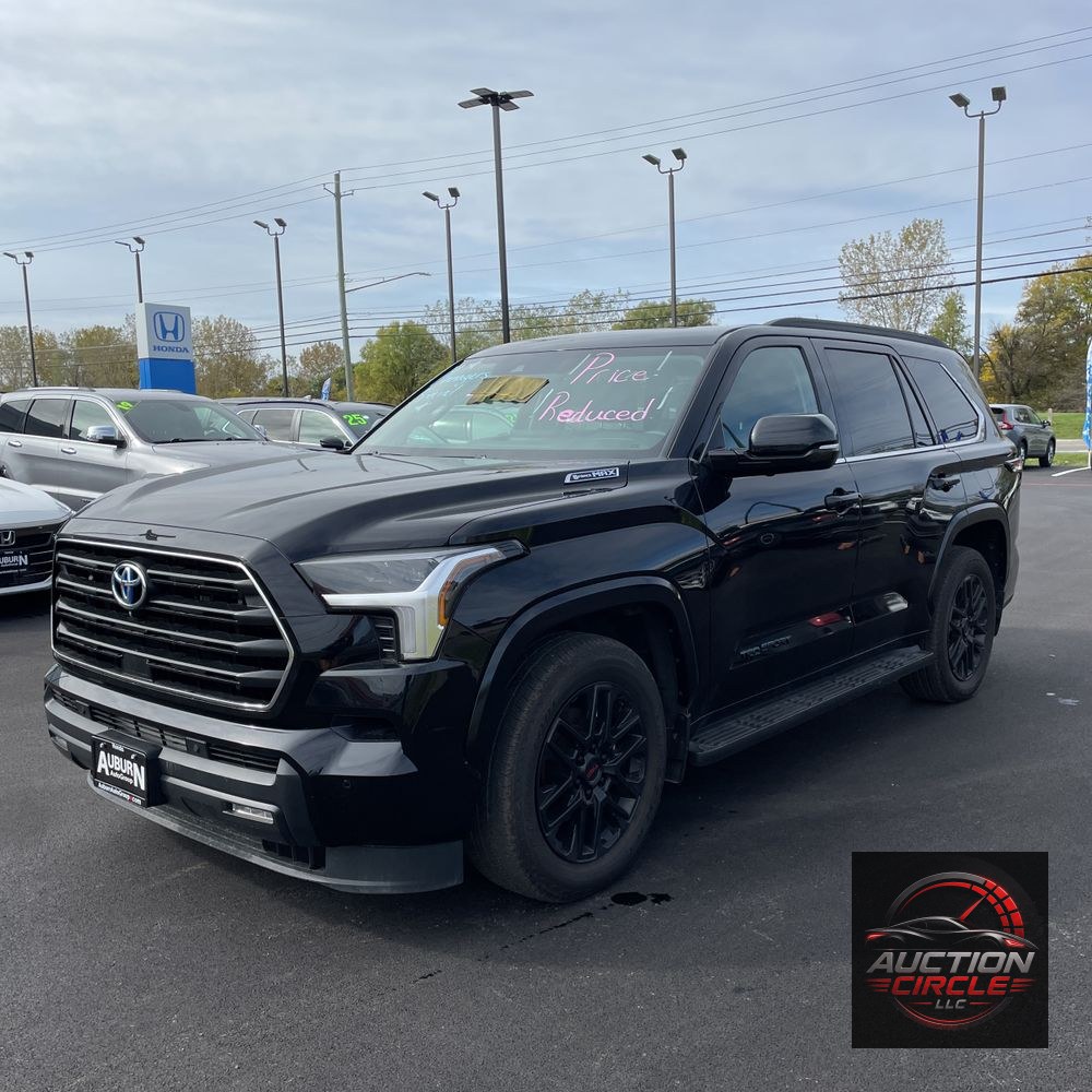 2024 Toyota Sequoia SR5