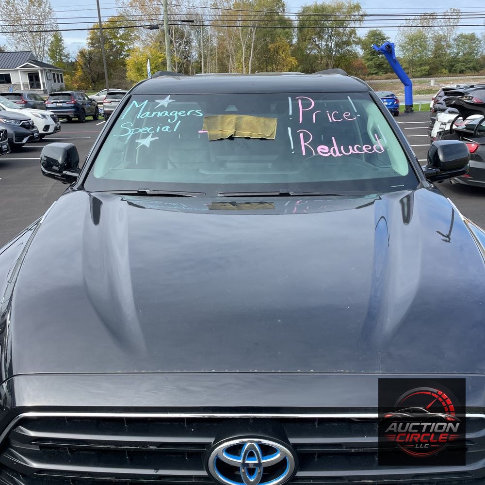 2024 Toyota Sequoia SR5