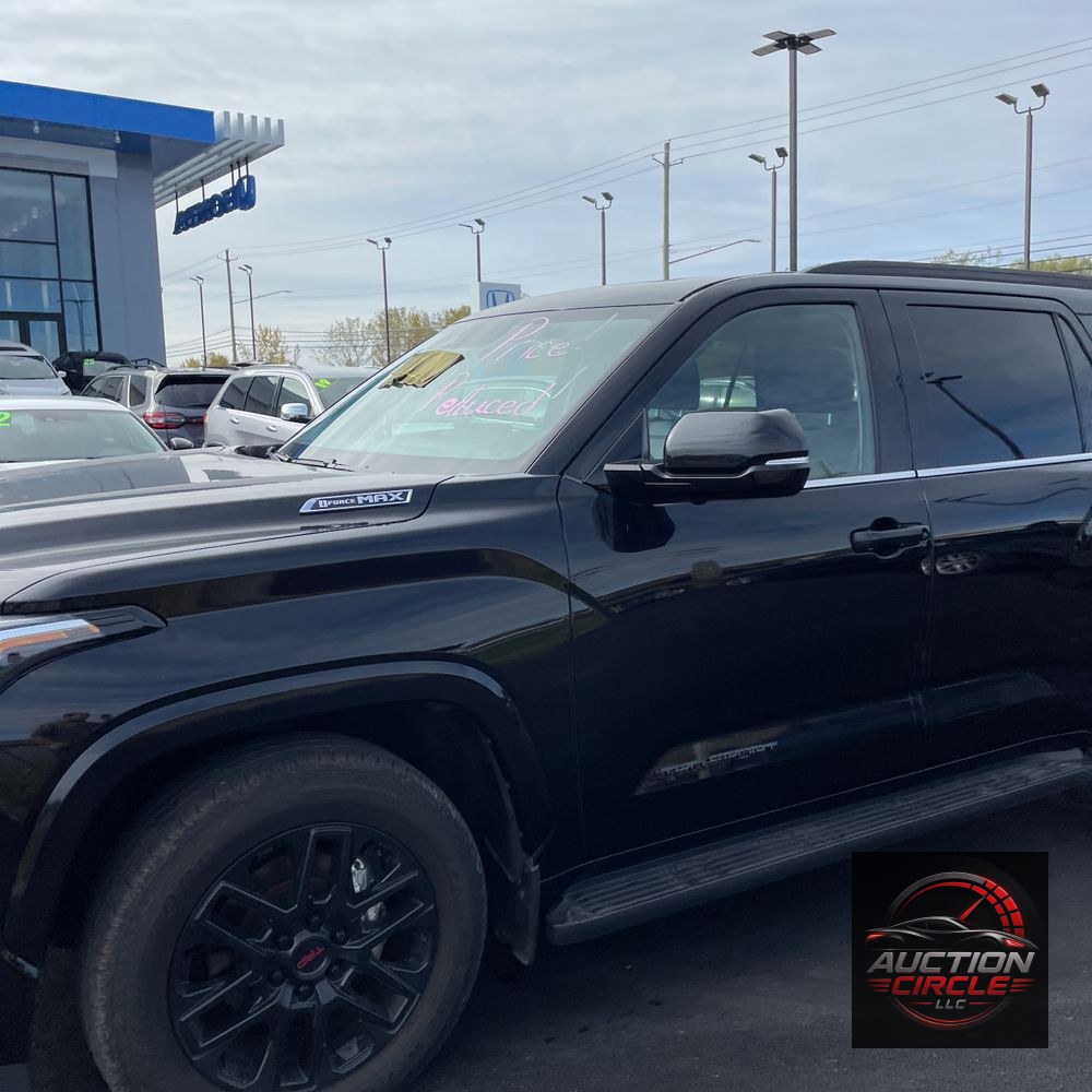 2024 Toyota Sequoia SR5