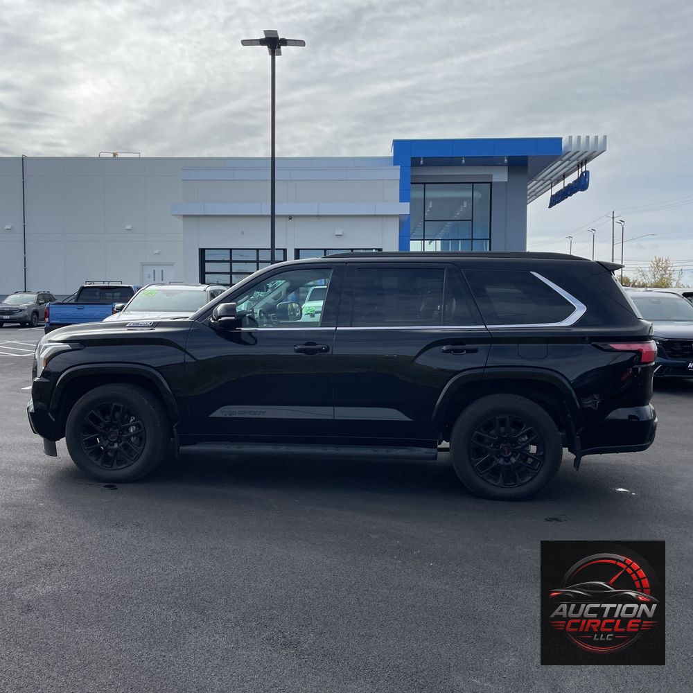 2024 Toyota Sequoia SR5