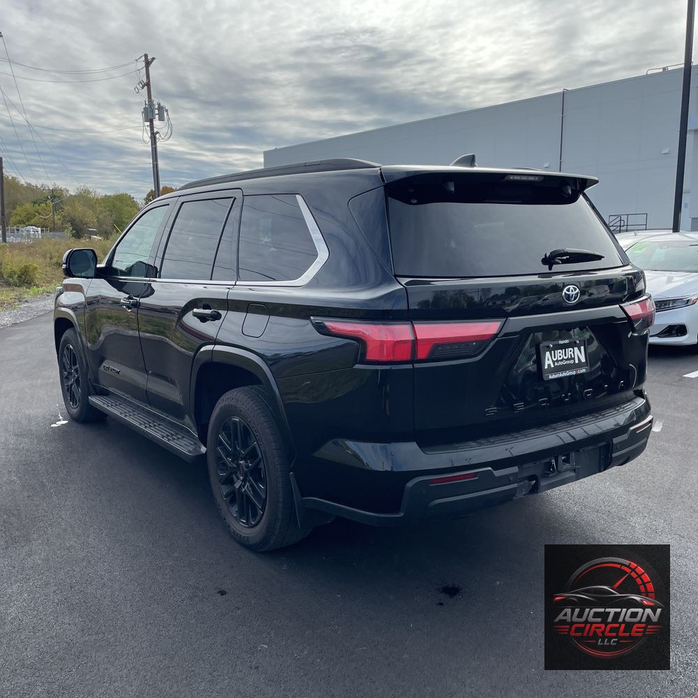 2024 Toyota Sequoia SR5