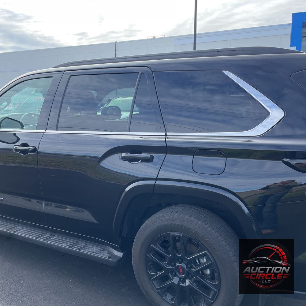 2024 Toyota Sequoia SR5