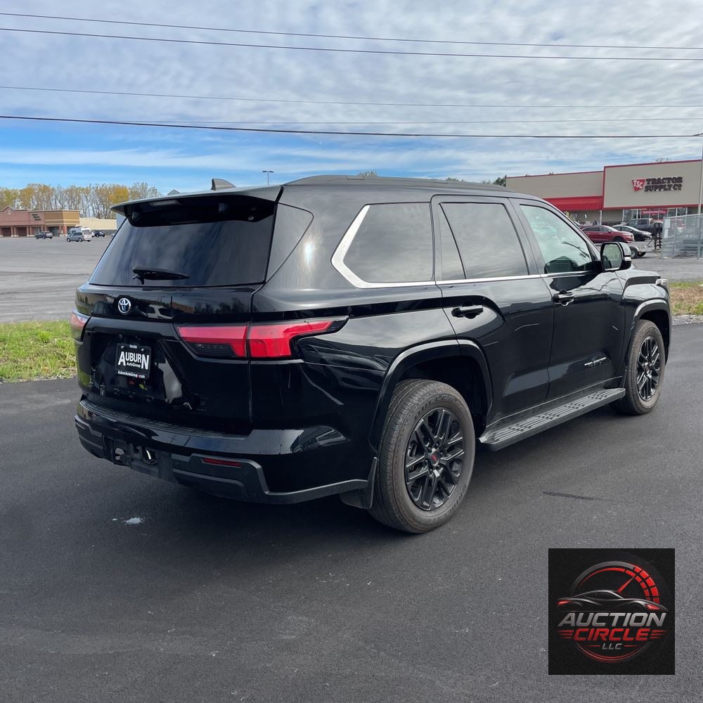 2024 Toyota Sequoia SR5