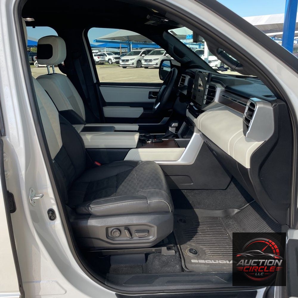 2024 Toyota Sequoia Capstone