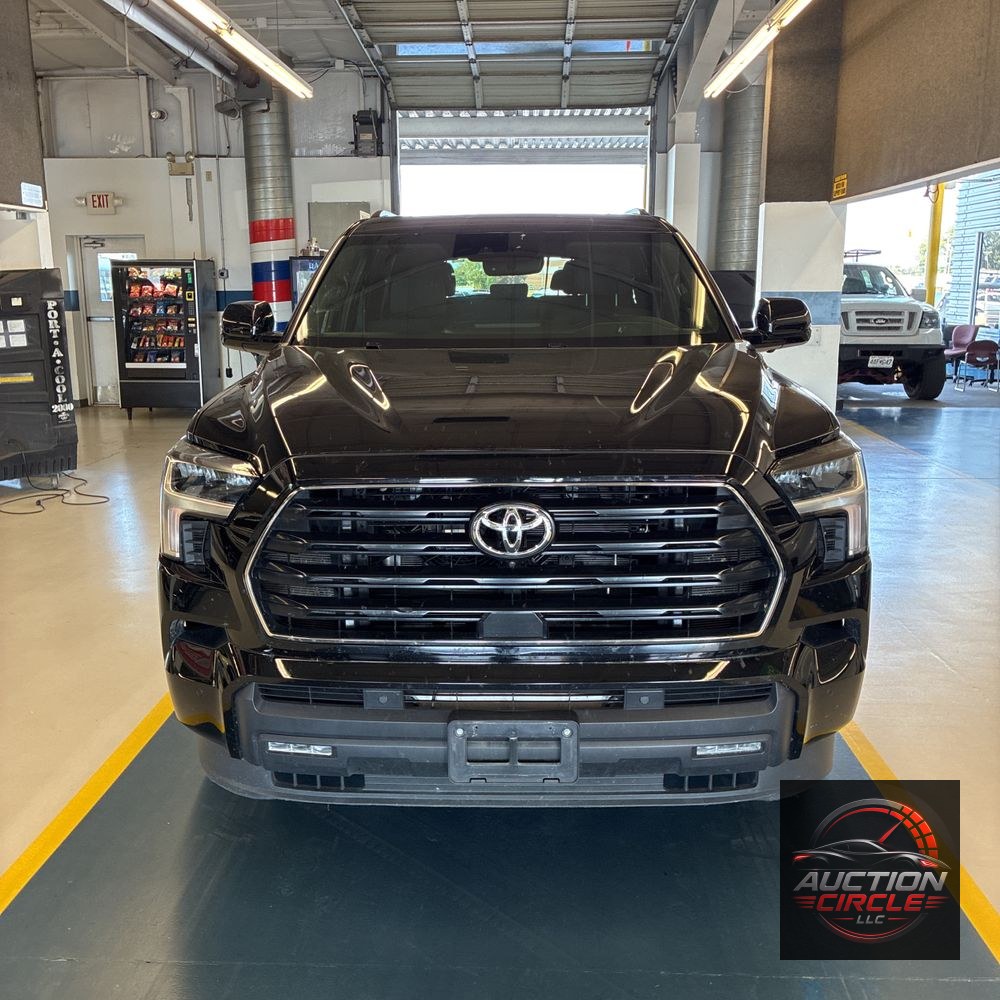 2025 Toyota Sequoia SR5