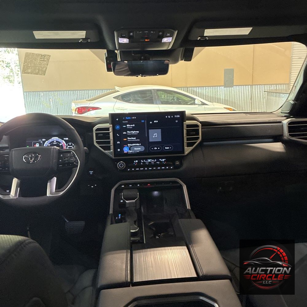 2025 Toyota Sequoia Platinum