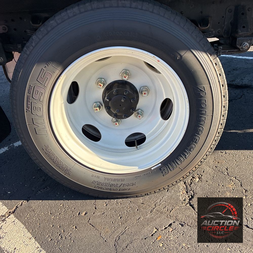 2023 Chevrolet Commercial 5500XD CA86.5-153.5 COE  TRUCK 4X2 5.2L