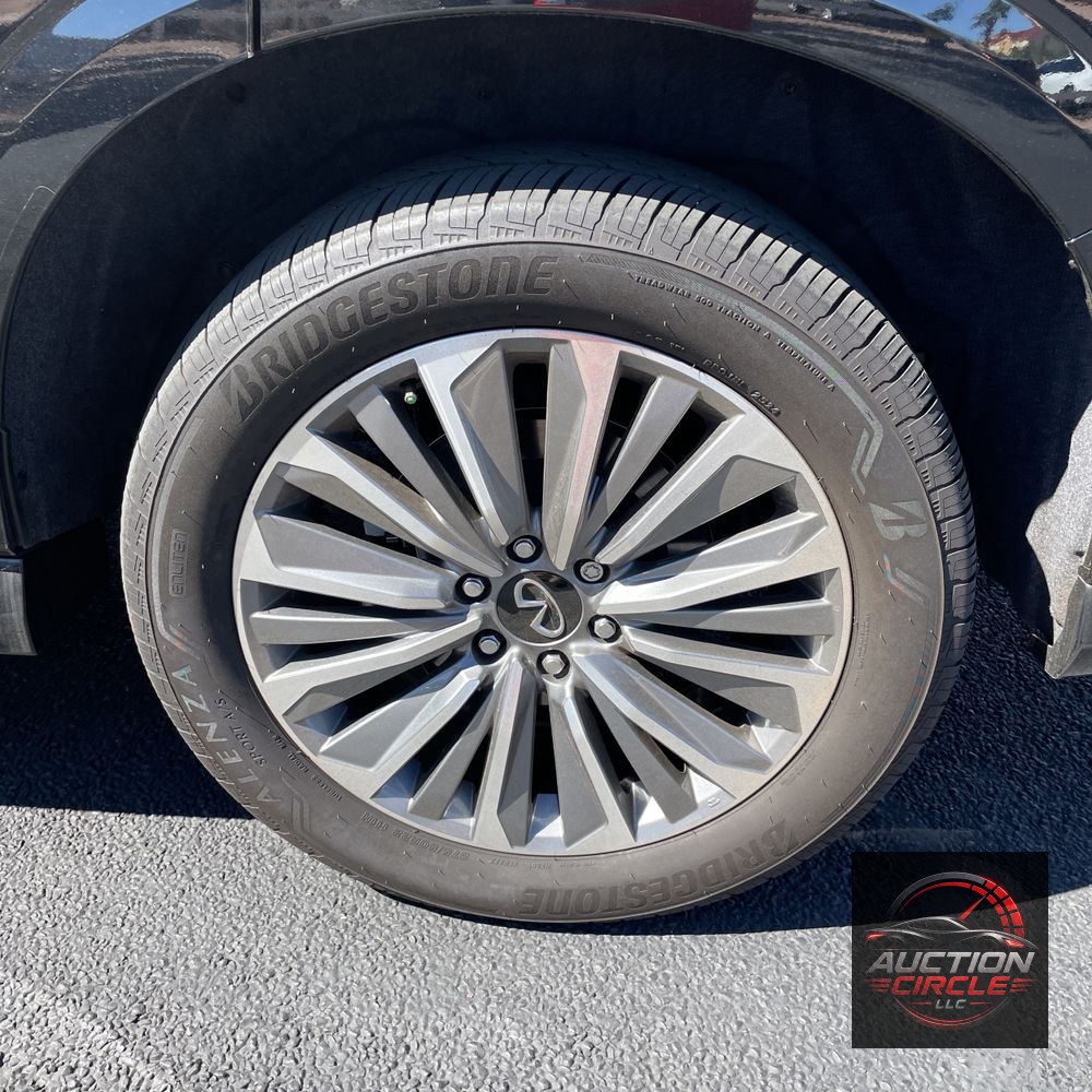 2025 INFINITI QX80 Luxe