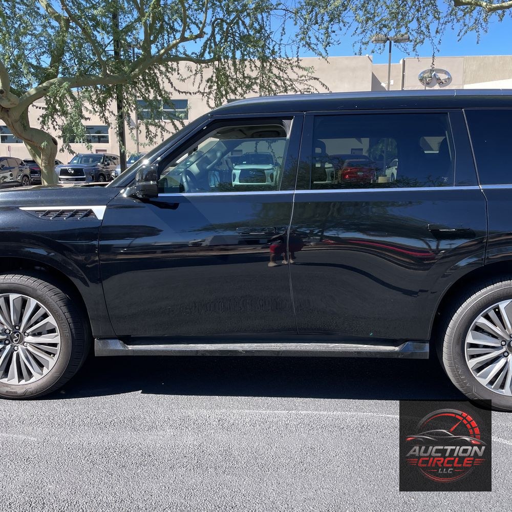 2025 INFINITI QX80 Luxe