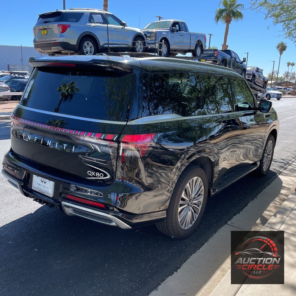 2025 INFINITI QX80 Luxe