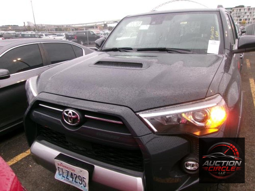 2024 Toyota 4Runner SR5
