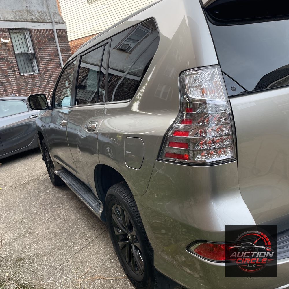 2022 Lexus GX 460 Base