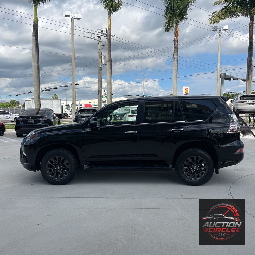 2023 Lexus GX 460 Base