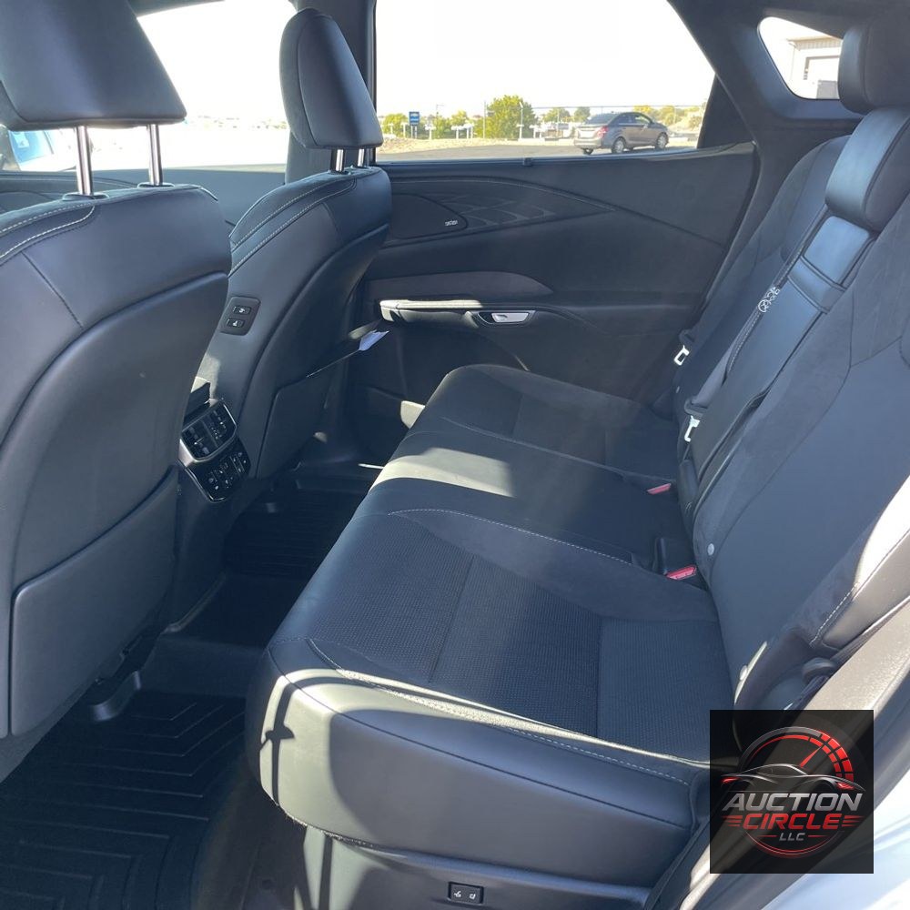 2025 Lexus RX 450h+ Luxury
