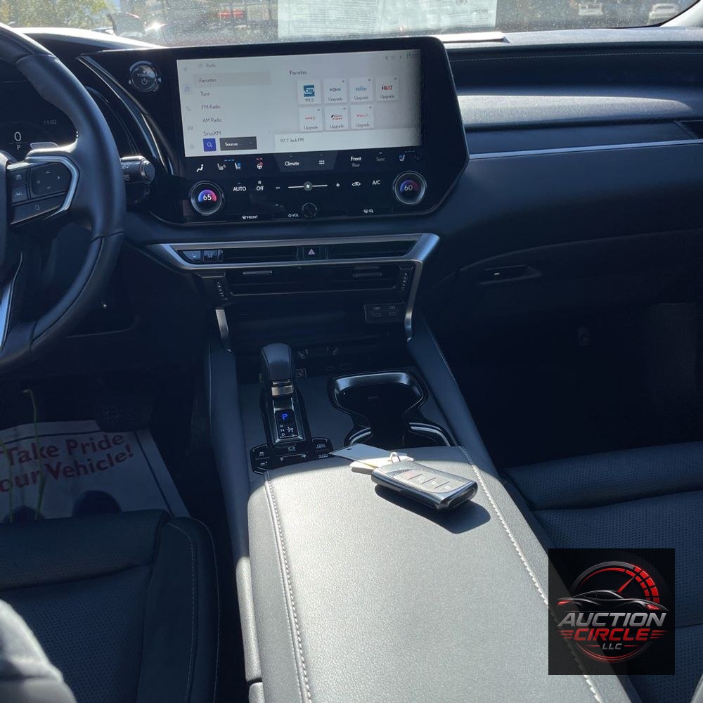 2025 Lexus RX 450h+ Luxury