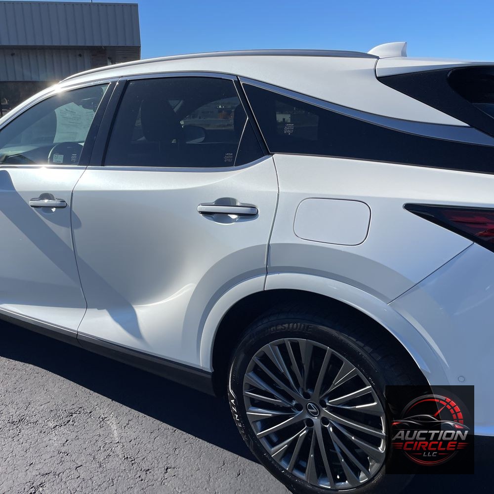 2025 Lexus RX 450h+ Luxury