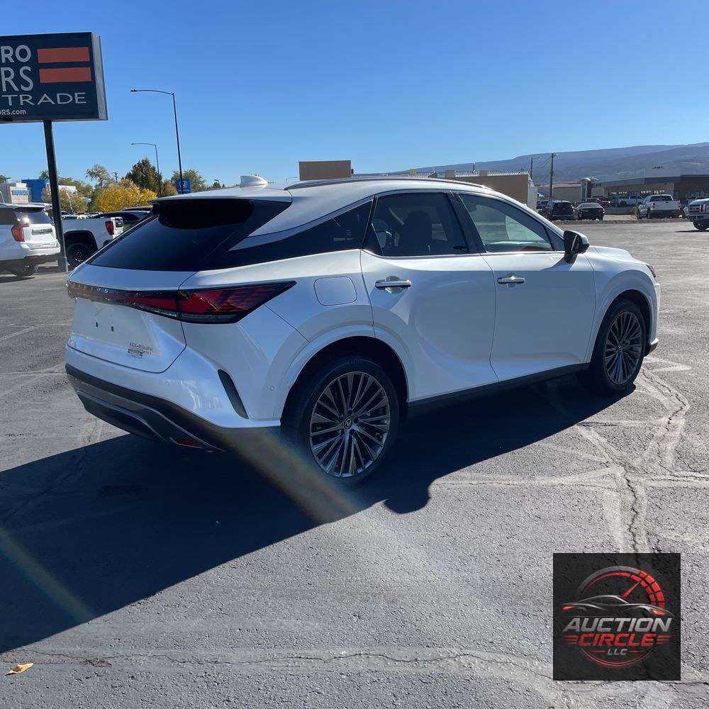 2025 Lexus RX 450h+ Luxury