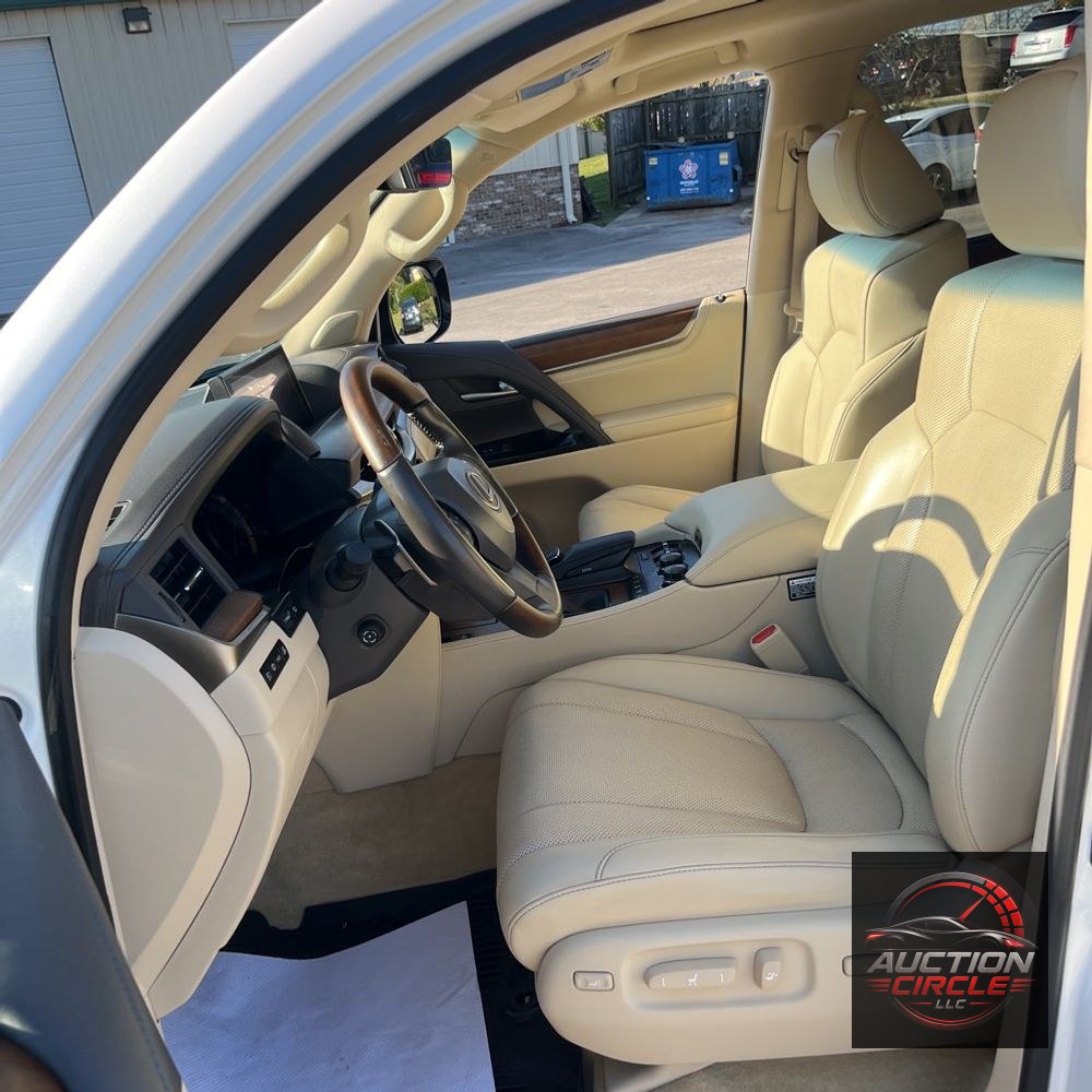 2021 Lexus LX 570 Three-Row