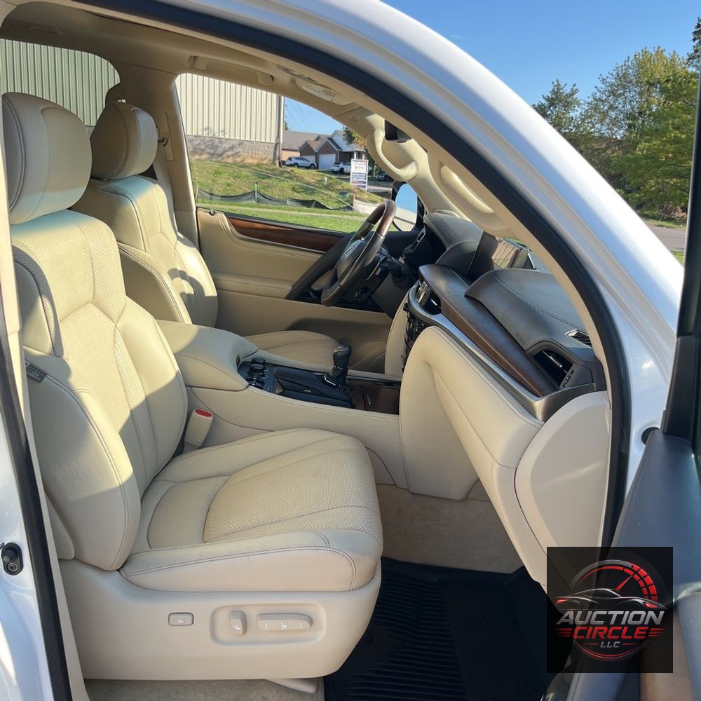 2021 Lexus LX 570 Three-Row