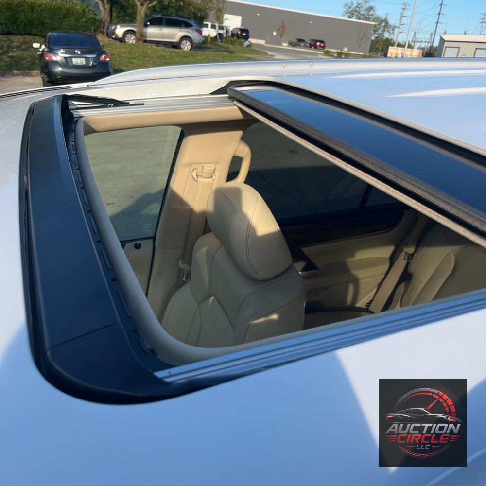 2021 Lexus LX 570 Three-Row