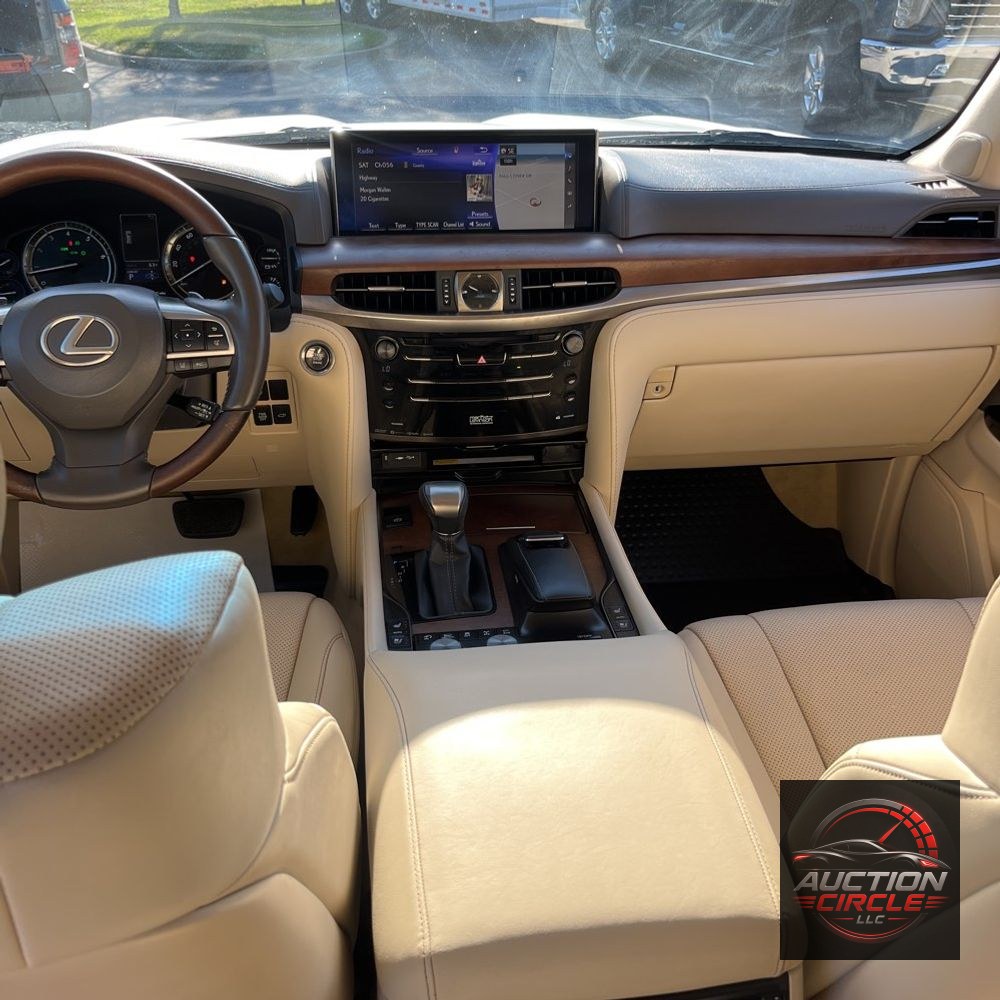 2021 Lexus LX 570 Three-Row