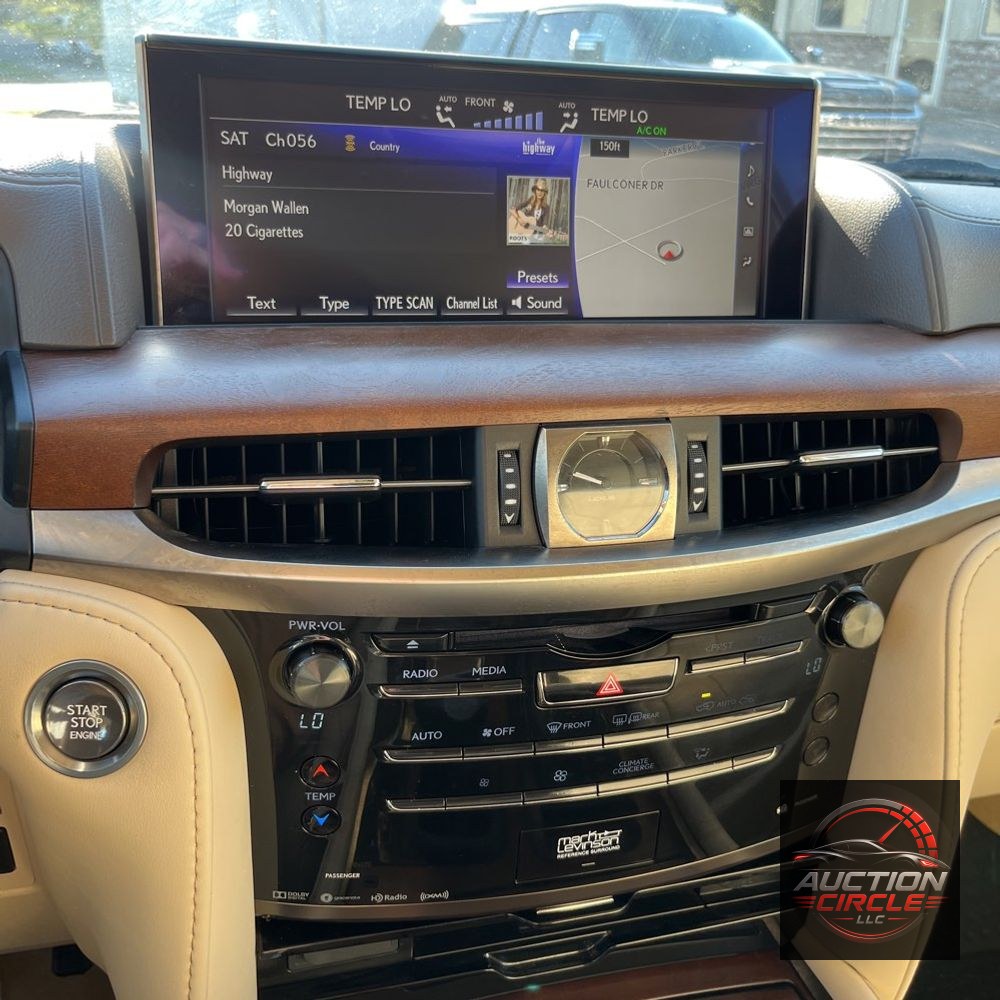 2021 Lexus LX 570 Three-Row