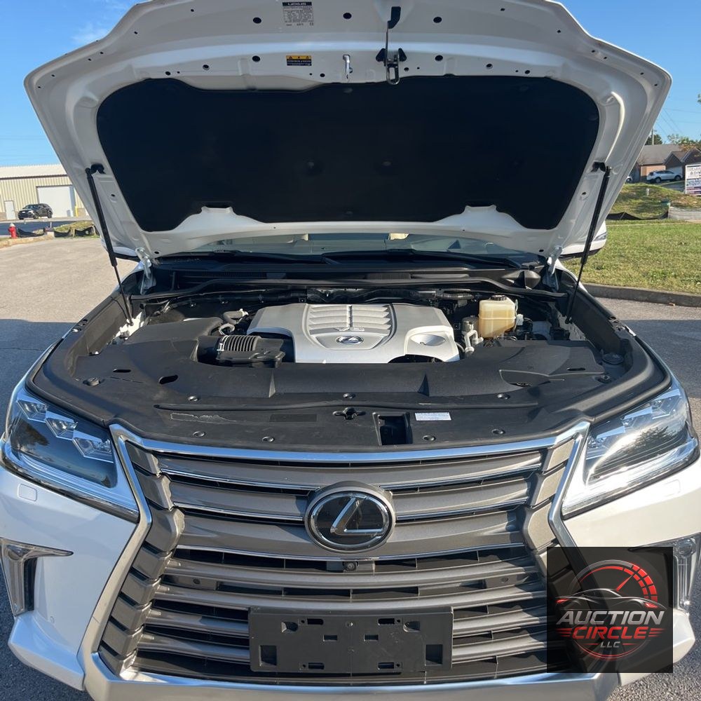 2021 Lexus LX 570 Three-Row