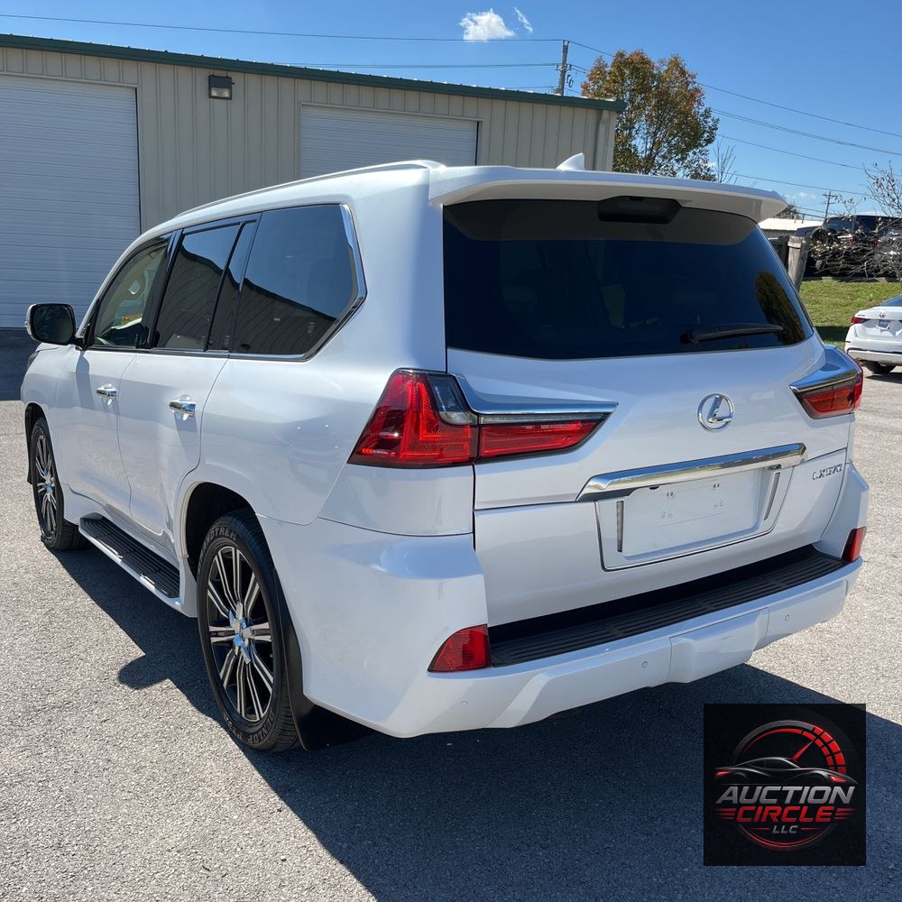 2021 Lexus LX 570 Three-Row