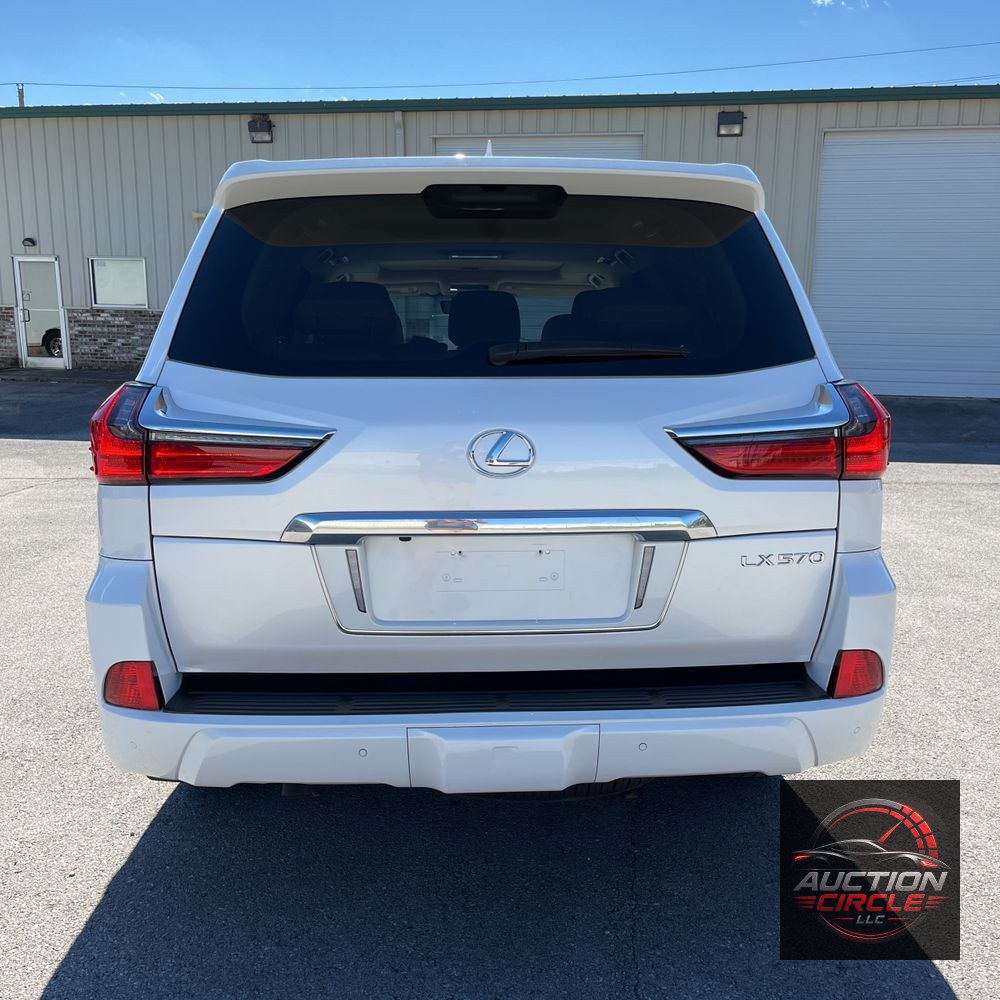 2021 Lexus LX 570 Three-Row