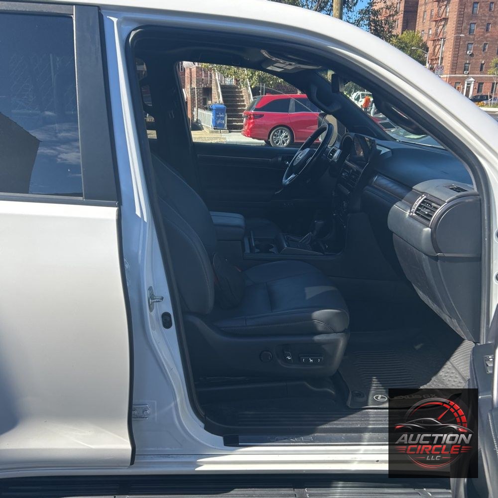 2022 Lexus GX 460 Base