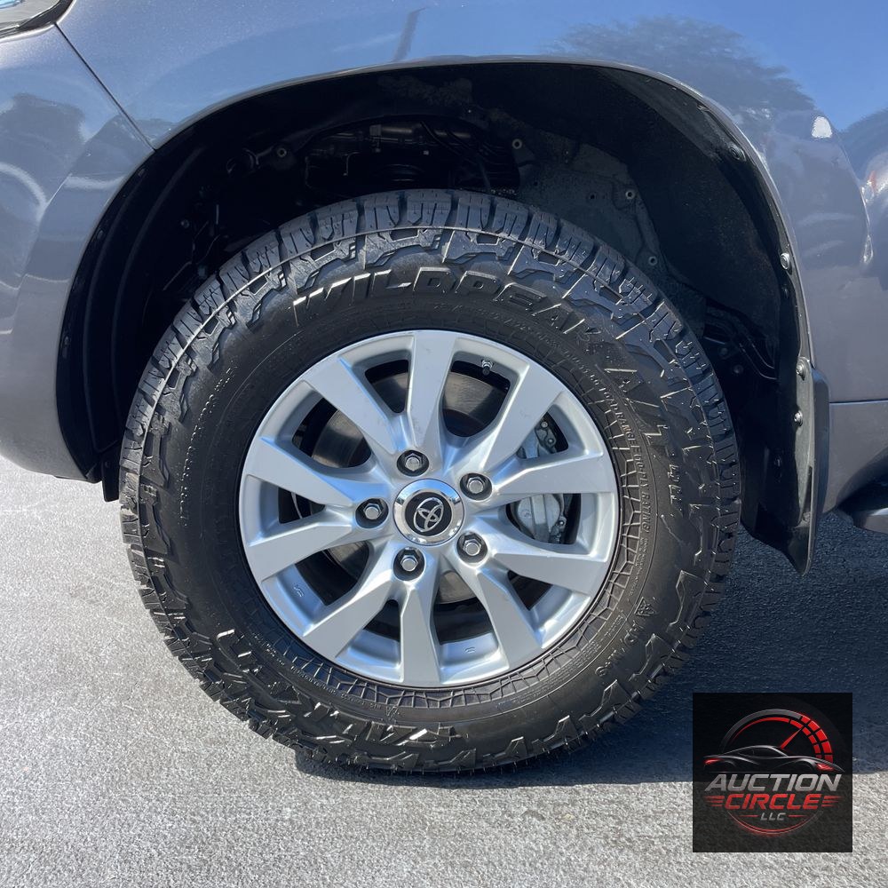 2021 Toyota Land Cruiser Base