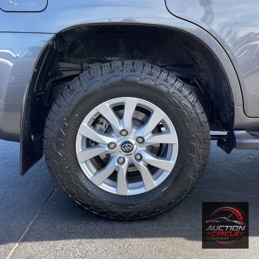 2021 Toyota Land Cruiser Base