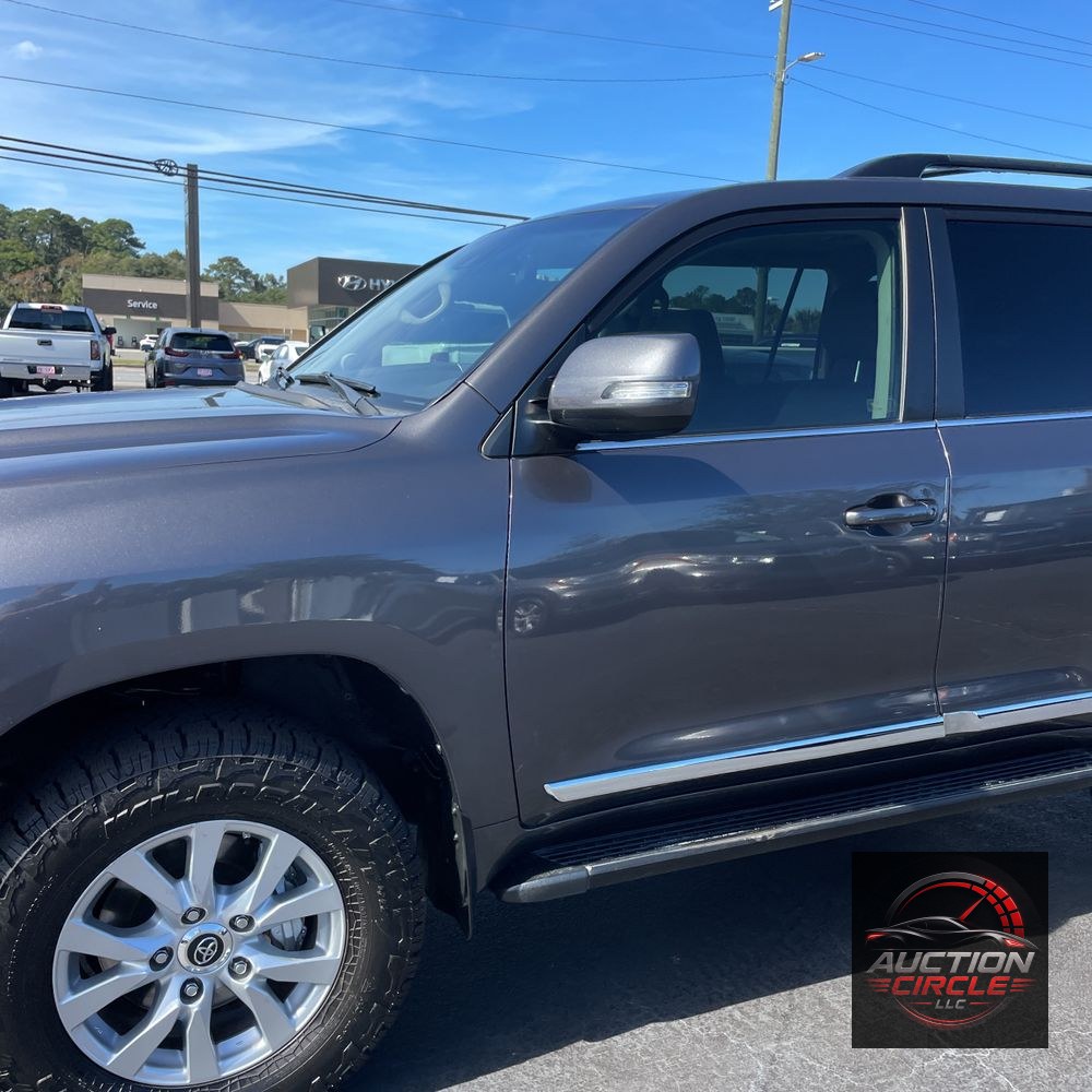2021 Toyota Land Cruiser Base