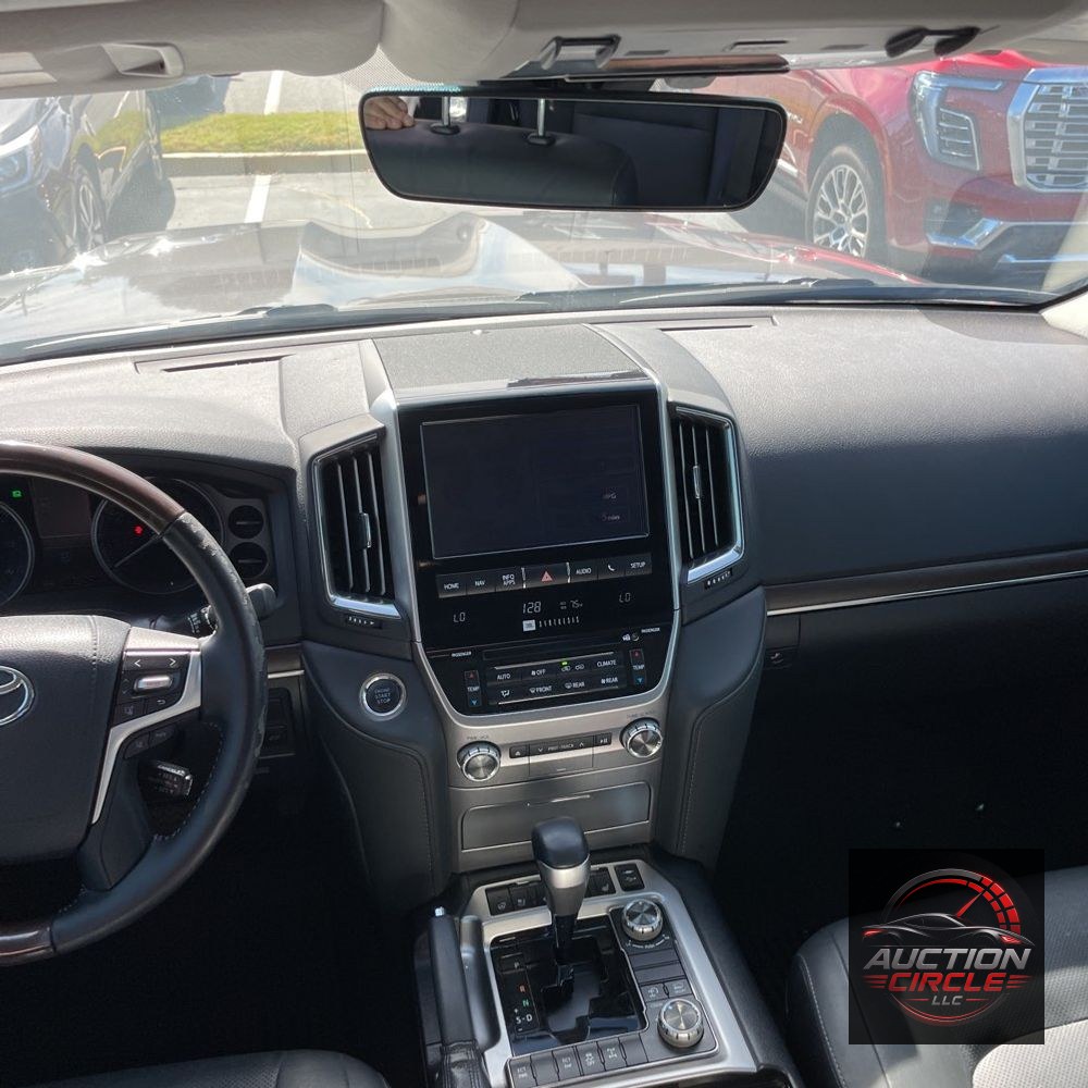 2021 Toyota Land Cruiser Base