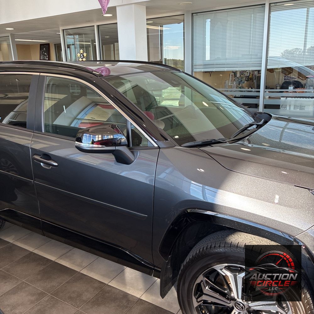 2025 Toyota RAV4 Plug-in Hybrid XSE