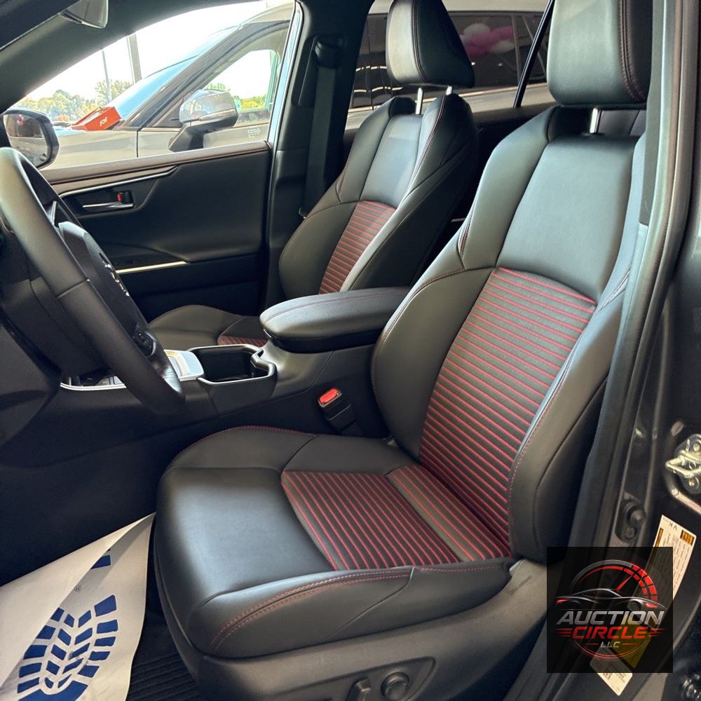 2025 Toyota RAV4 Plug-in Hybrid XSE
