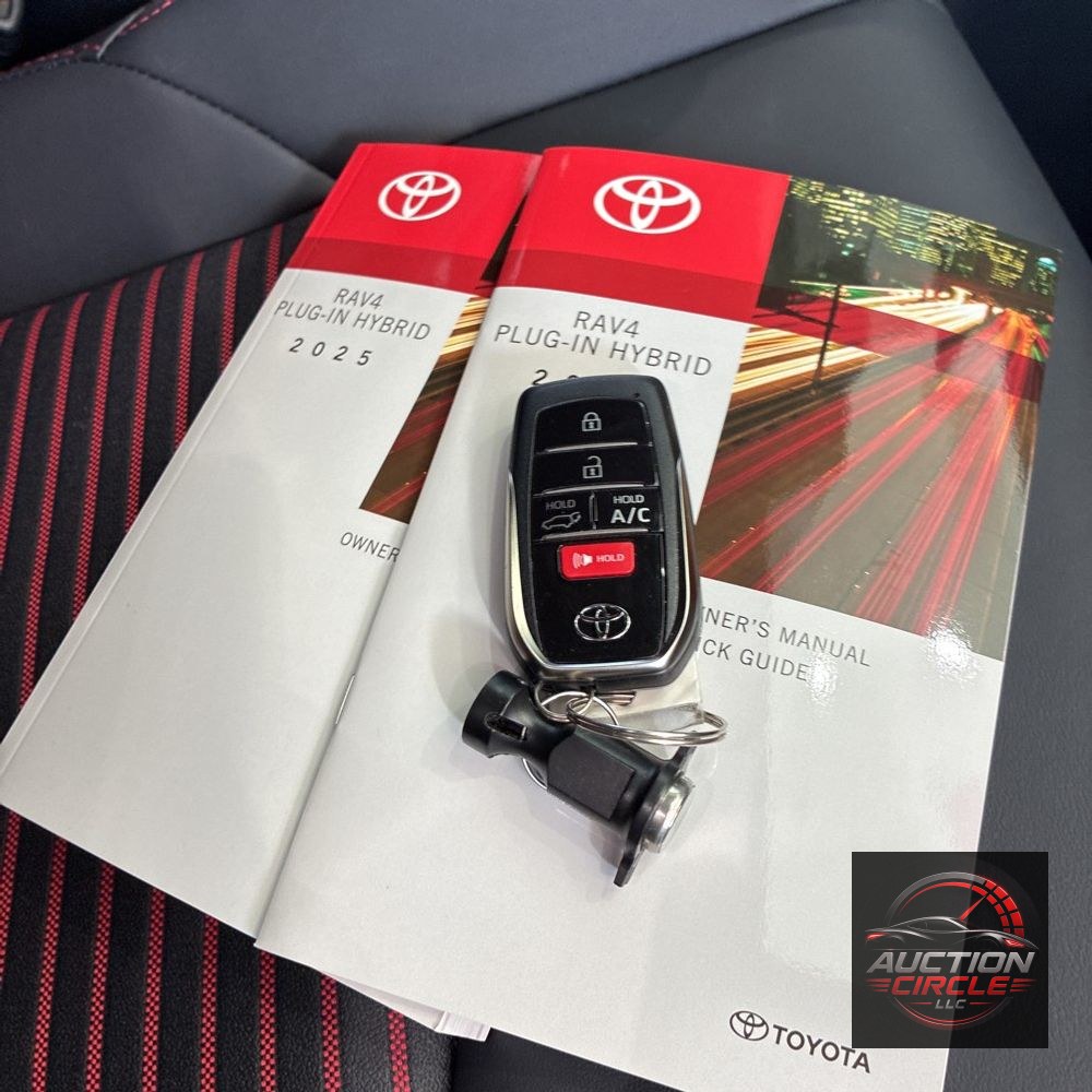 2025 Toyota RAV4 Plug-in Hybrid XSE