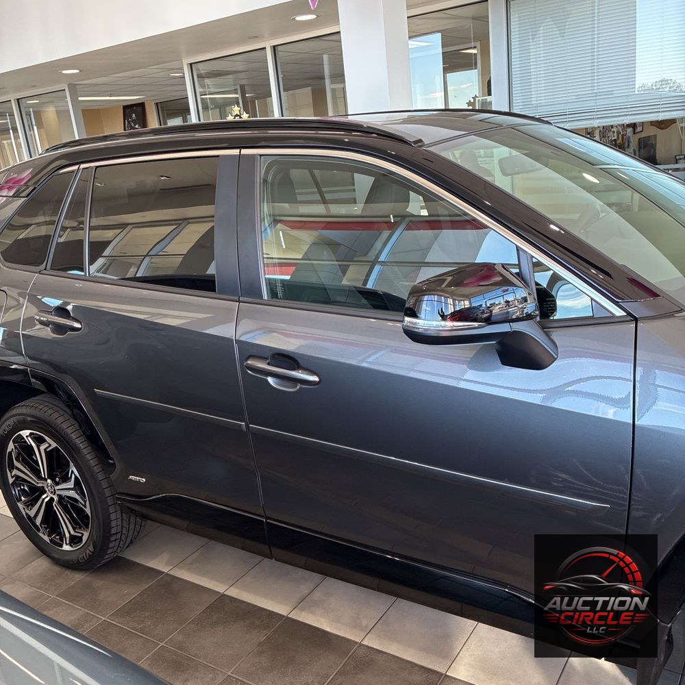 2025 Toyota RAV4 Plug-in Hybrid XSE