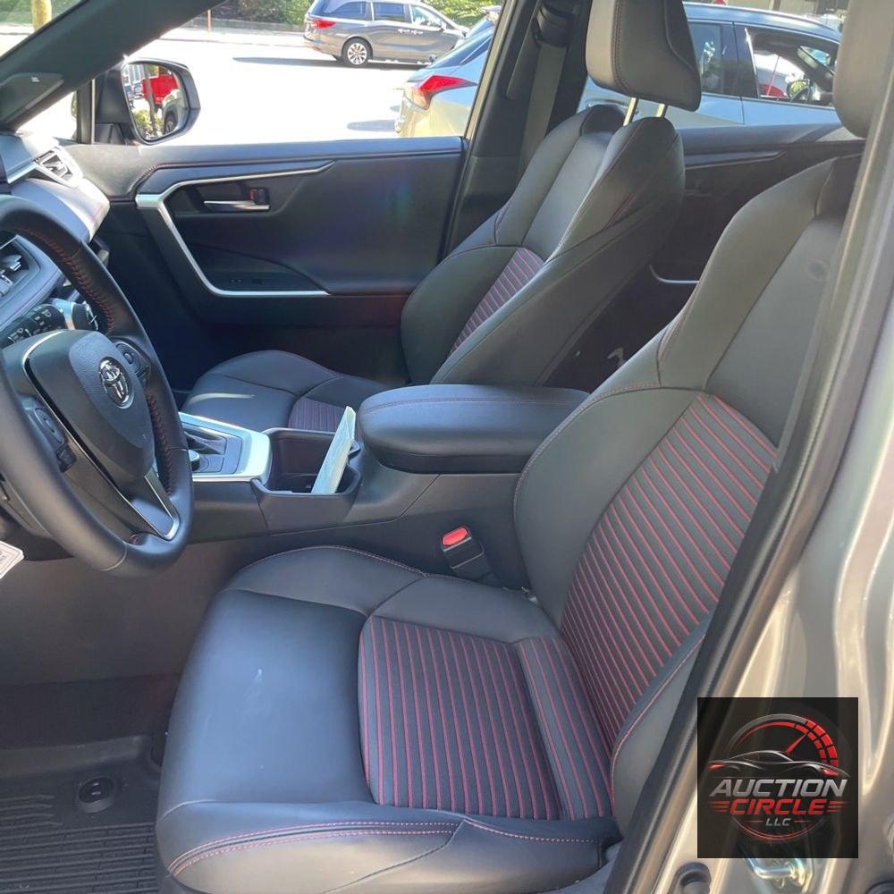2025 Toyota RAV4 Plug-in Hybrid XSE
